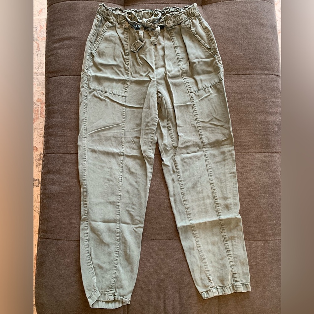 Aerie Cargo Themed Pants